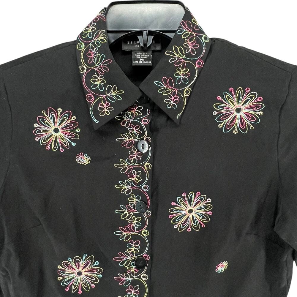 Silkland Y2K Shirt Women S Petite Black Silk Embroider Floral Button Up Boho Art - Picture 3 of 14